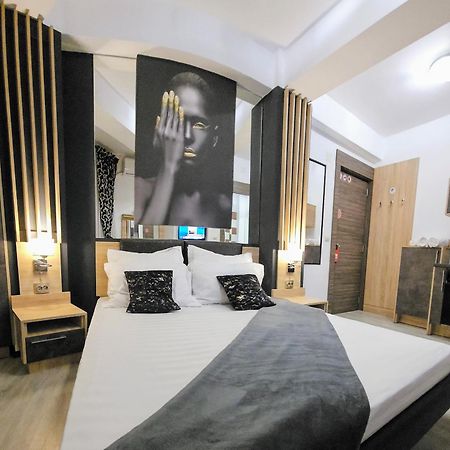 Hotel Theline Bukarest Exterior foto