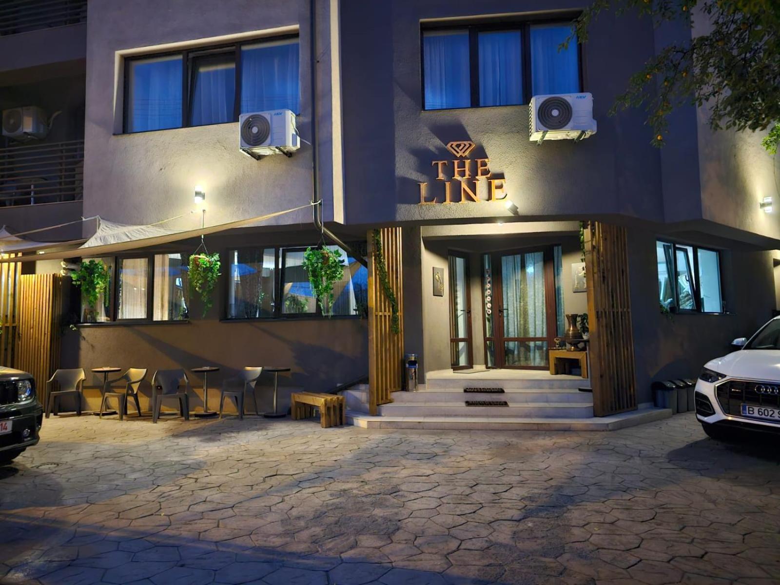 Hotel Theline Bukarest Exterior foto