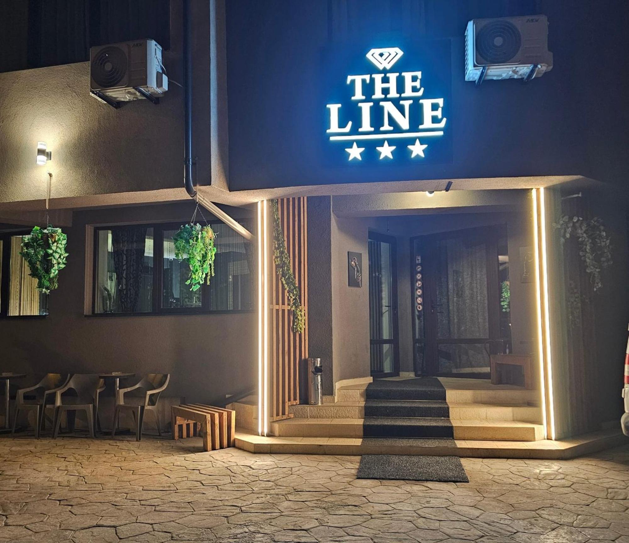 Hotel Theline Bukarest Exterior foto
